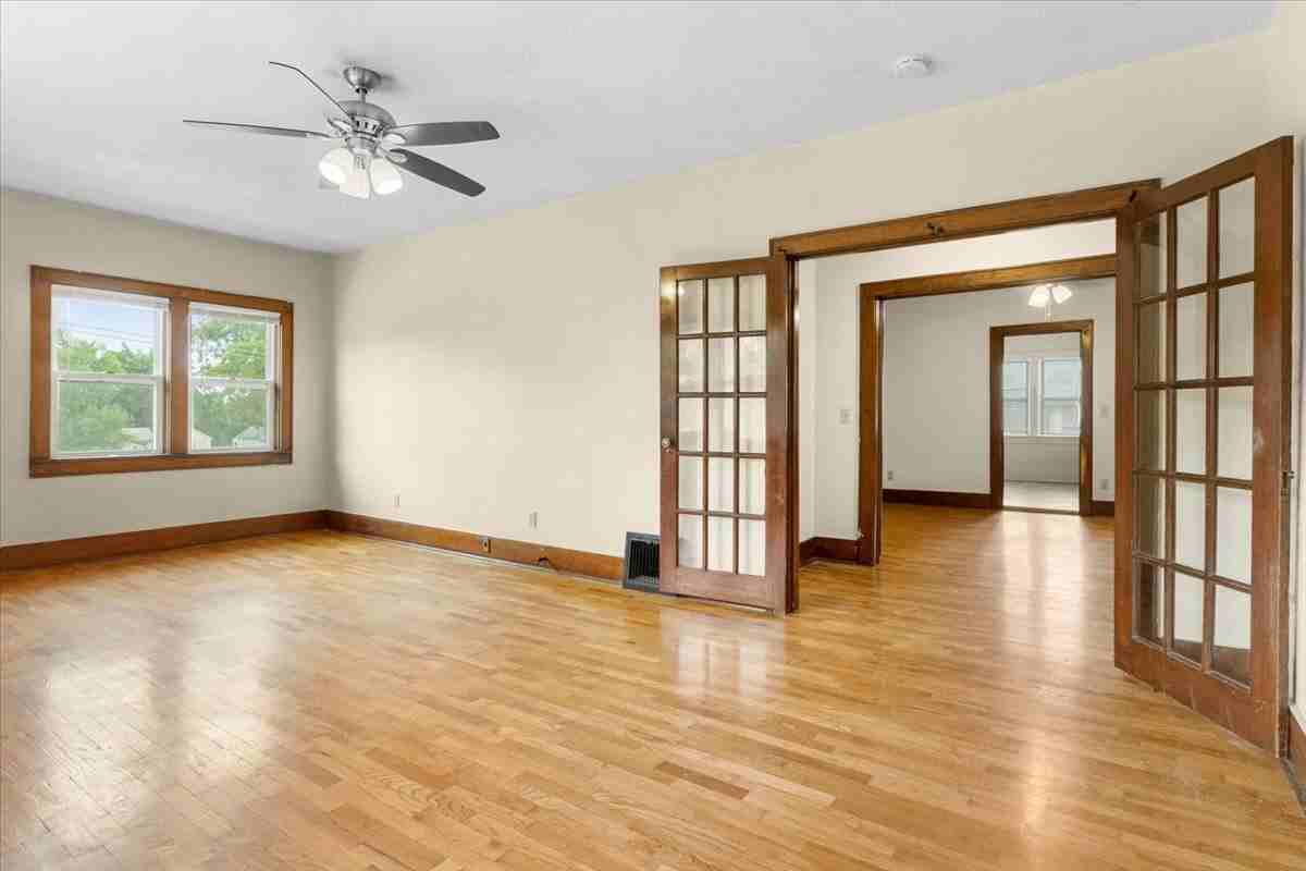 201 Elm St #B - Photo 4 of 9