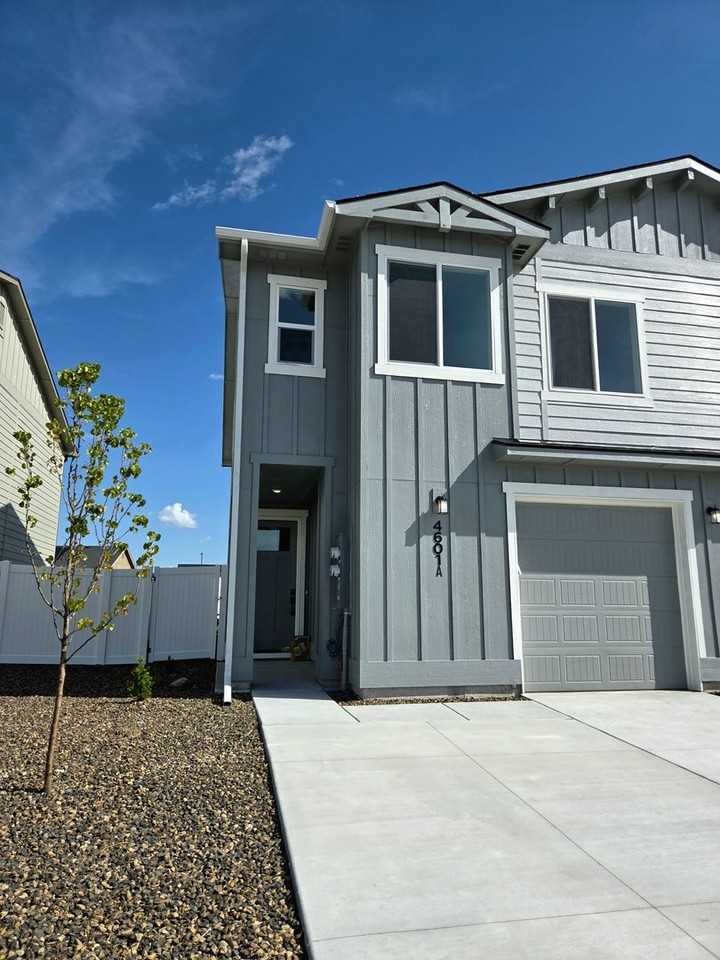 4601 Highgarden Way - Photo 2 of 21