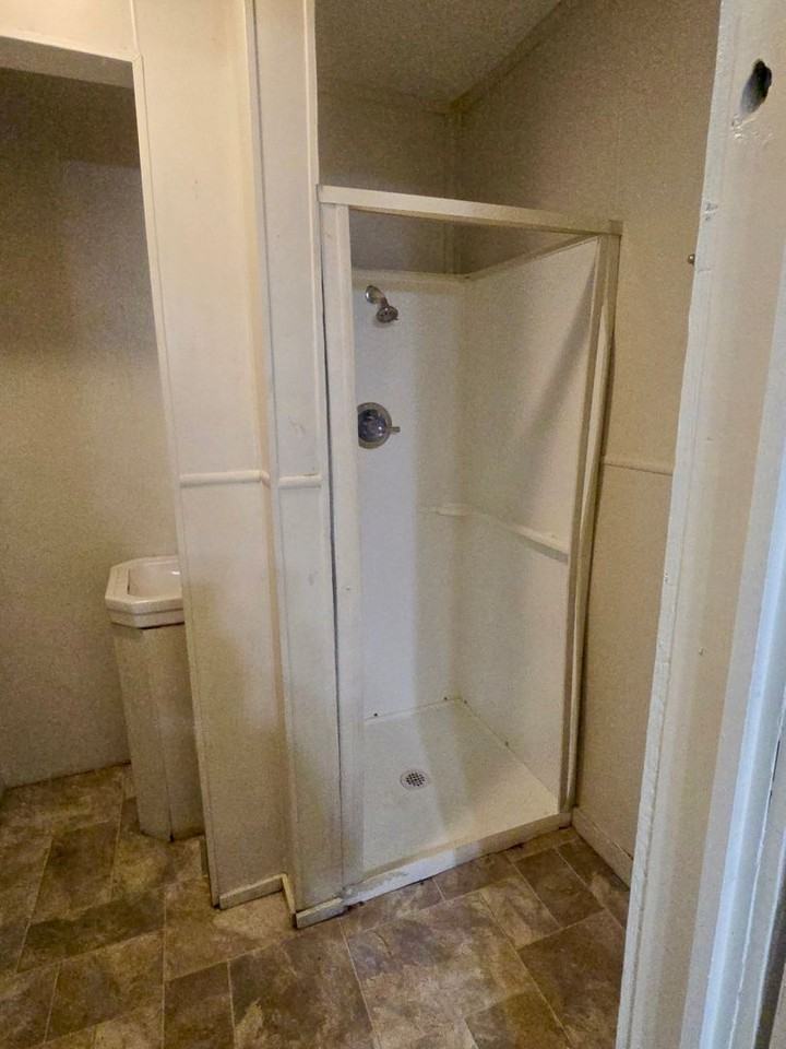 12547 Chapman Rd - Photo 4 of 5