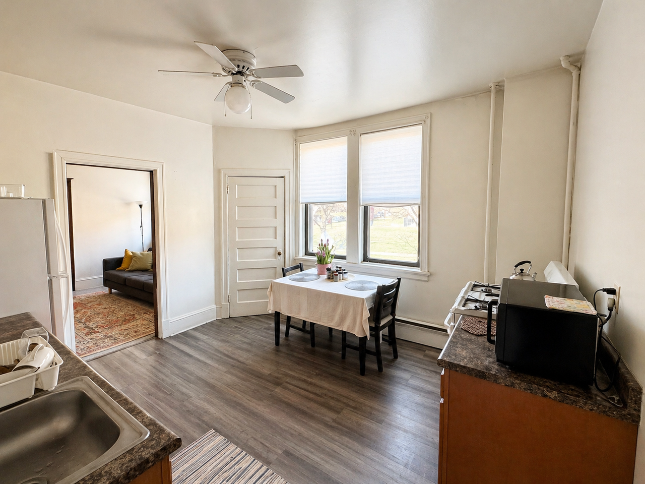 301 S Winebiddle St - Photo 3 of 20