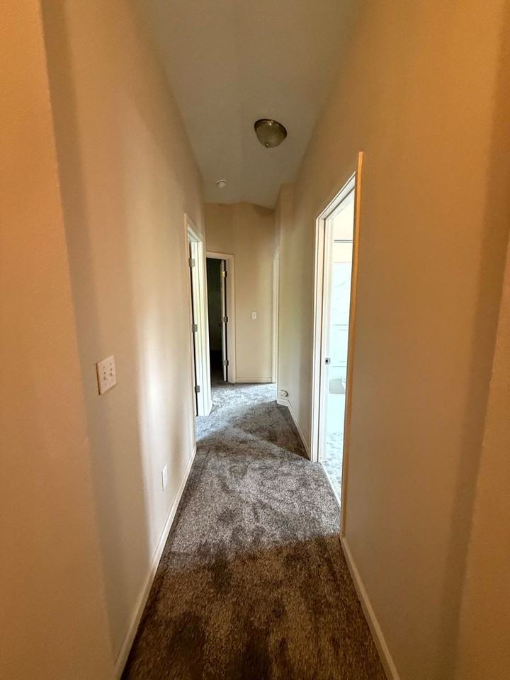 2523 Kincaid St - Photo 5 of 17