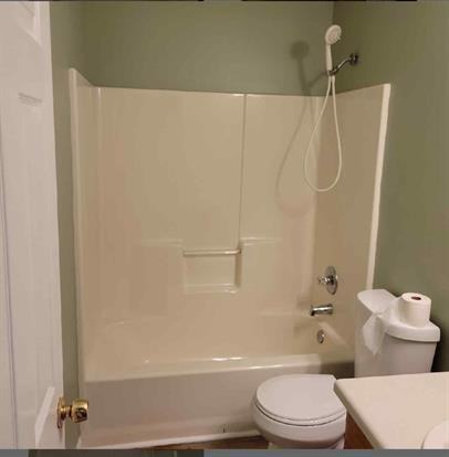 404 Dunmurry Pl - Photo 3 of 11