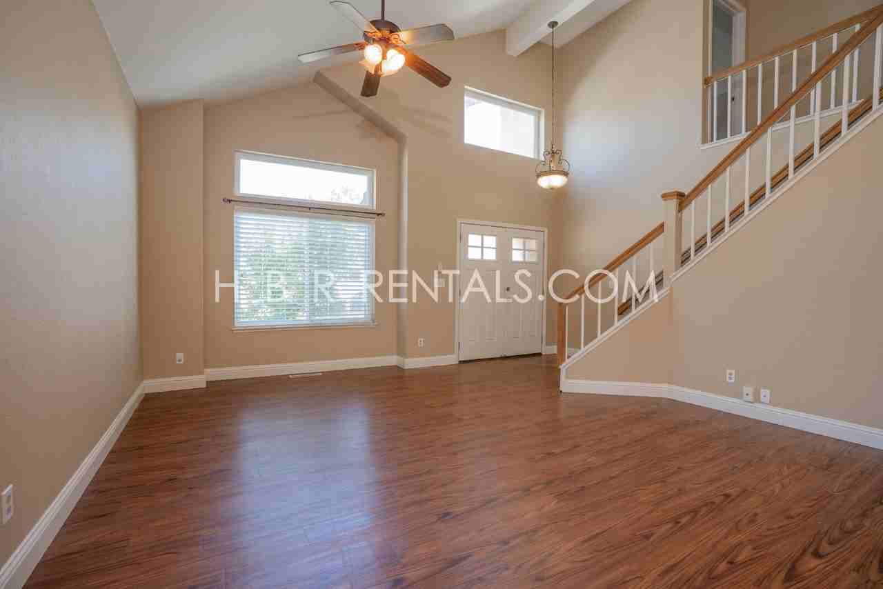 400 Gonzalez St - Photo 5 of 29