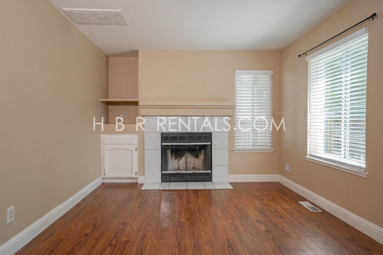 400 Gonzalez St - Photo 7 of 29