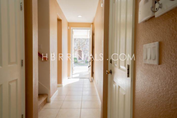 485 W Viento St - Photo 7 of 47