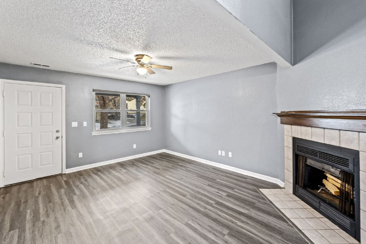 820 Spinner Ct - Photo 5 of 20