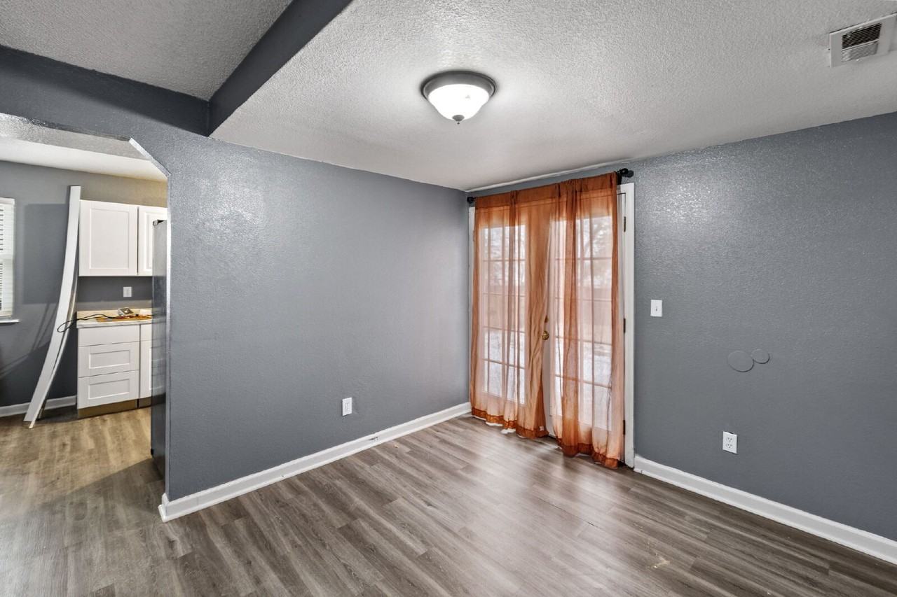 820 Spinner Ct - Photo 6 of 20