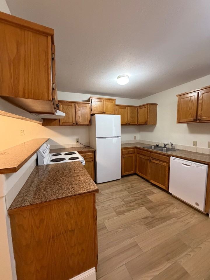428 Kays Ln - Photo 5 of 20