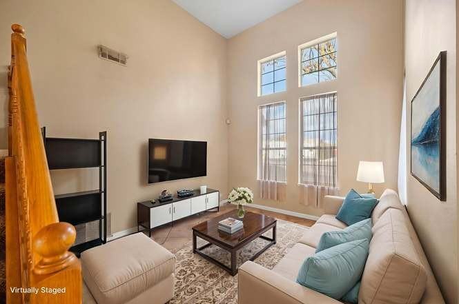 516 Carrigane Way - Photo 2 of 31