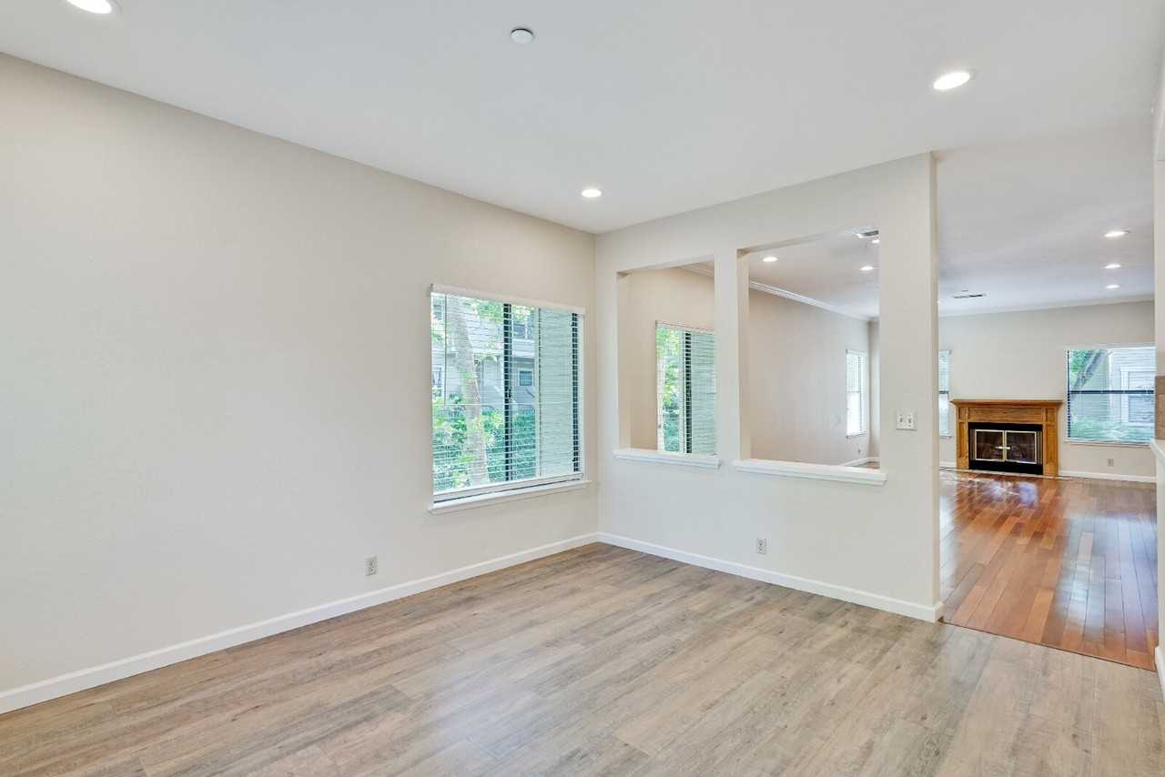 947 La Mesa Ter Unit A - Photo 6 of 34