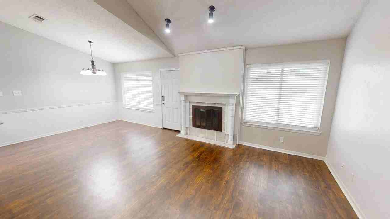 3318 Paintrock Dr - Photo 2 of 25