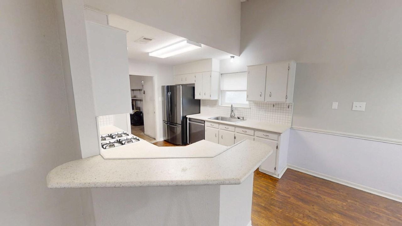 3318 Paintrock Dr - Photo 4 of 25