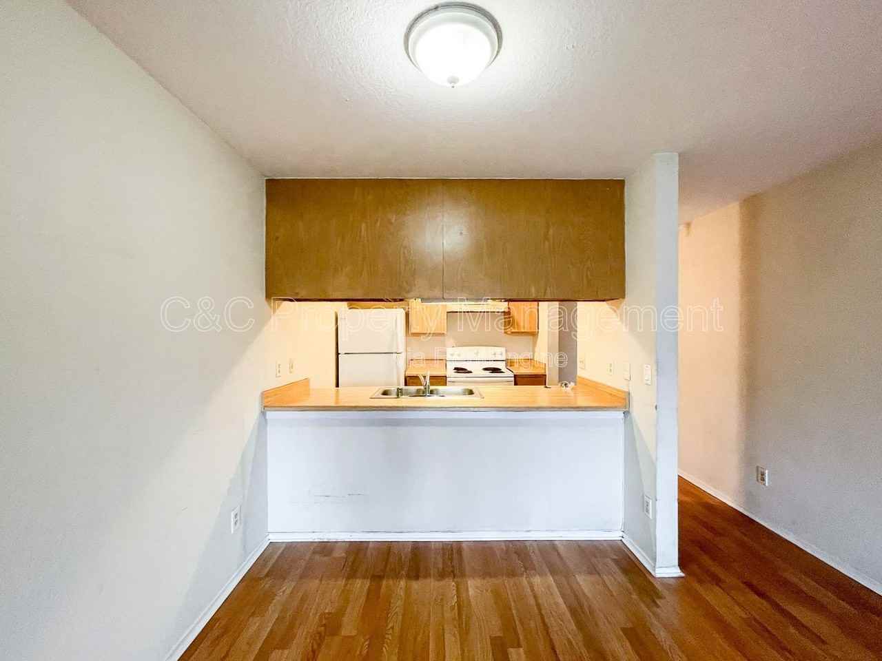 237 Montecito Ave #12 - Photo 7 of 7