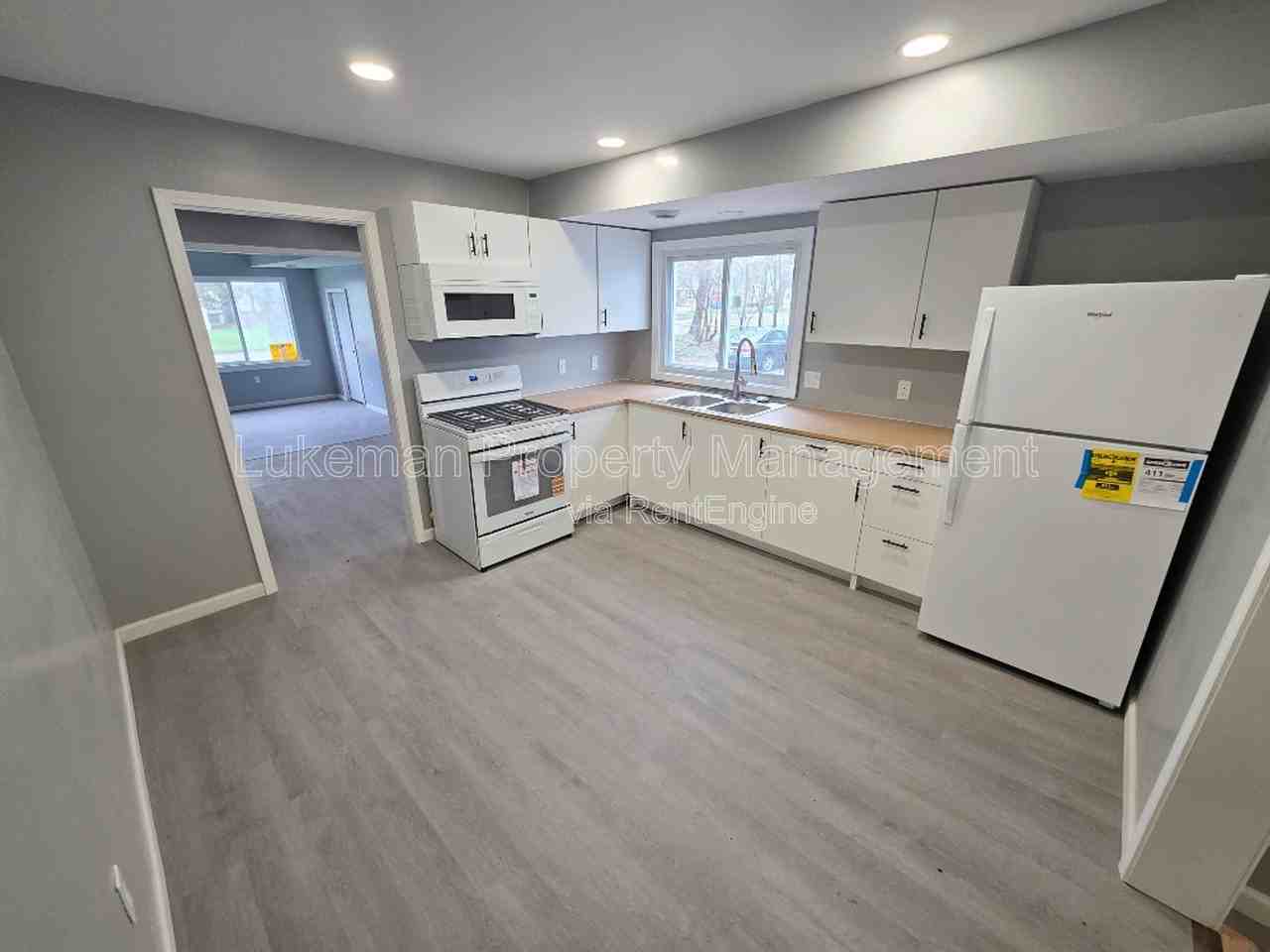 1817 Michigan Ave W #1