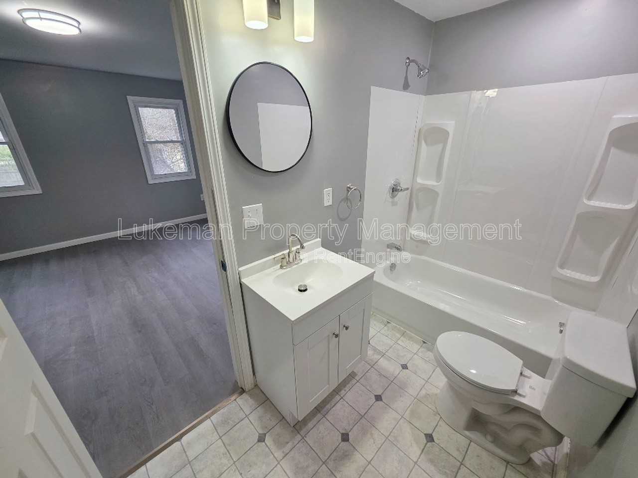 1817 Michigan Ave W #1 - Photo 7 of 13
