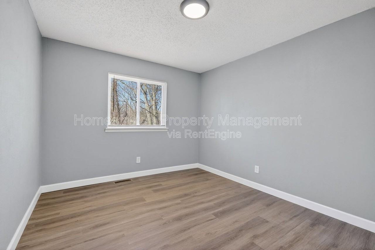 12887 Fox Haven Dr - Photo 6 of 30