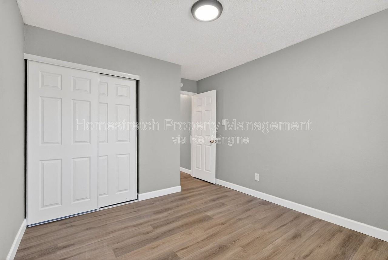12887 Fox Haven Dr - Photo 7 of 30