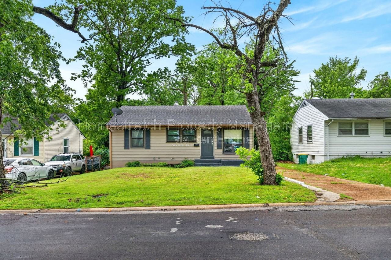 368 Cameron Rd - Photo 2 of 36