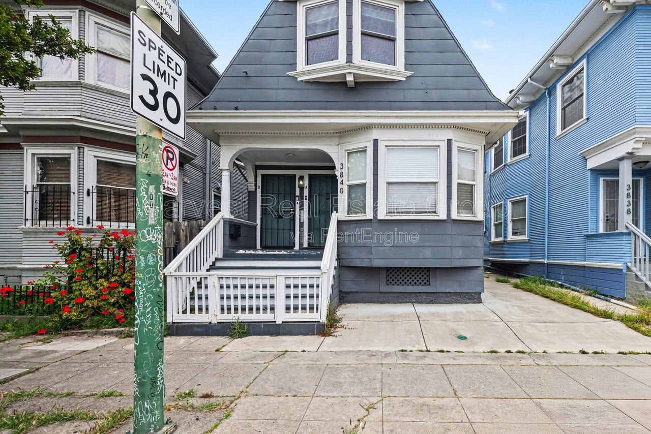 3840 Martin Luther King Jr Way #B - Photo 2 of 21