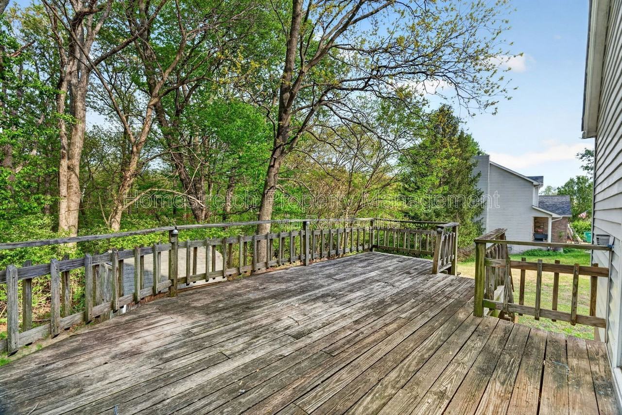 3966 Kleinschmidt Rd - Photo 5 of 28