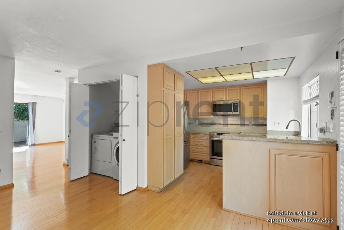 11051 Firethorne Dr - Photo 5 of 20