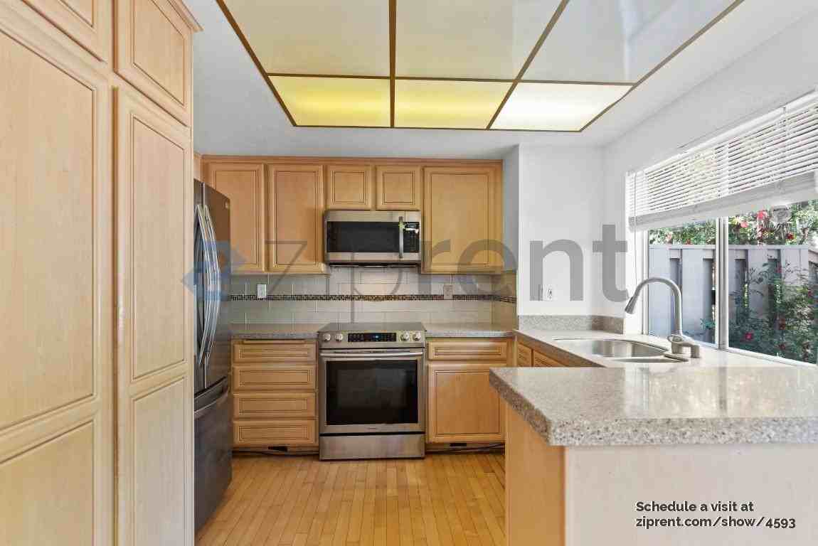 11051 Firethorne Dr - Photo 6 of 20