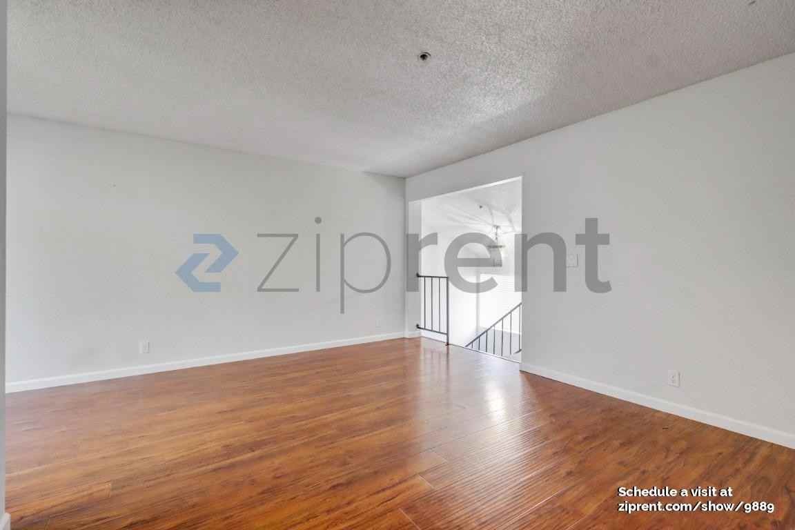 3626 Hallelujah Ct #3 - Photo 5 of 17