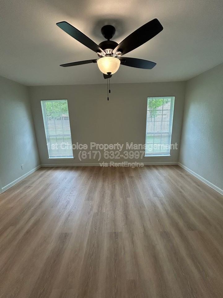 1609 Sharon St - Photo 3 of 30