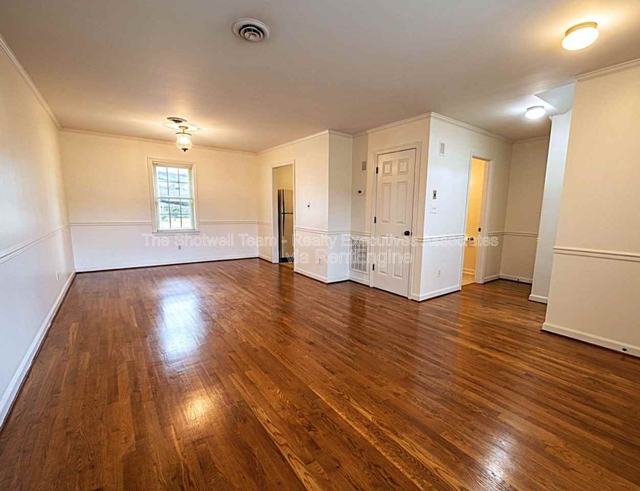 479 Bramblewood Ln - Photo 2 of 9