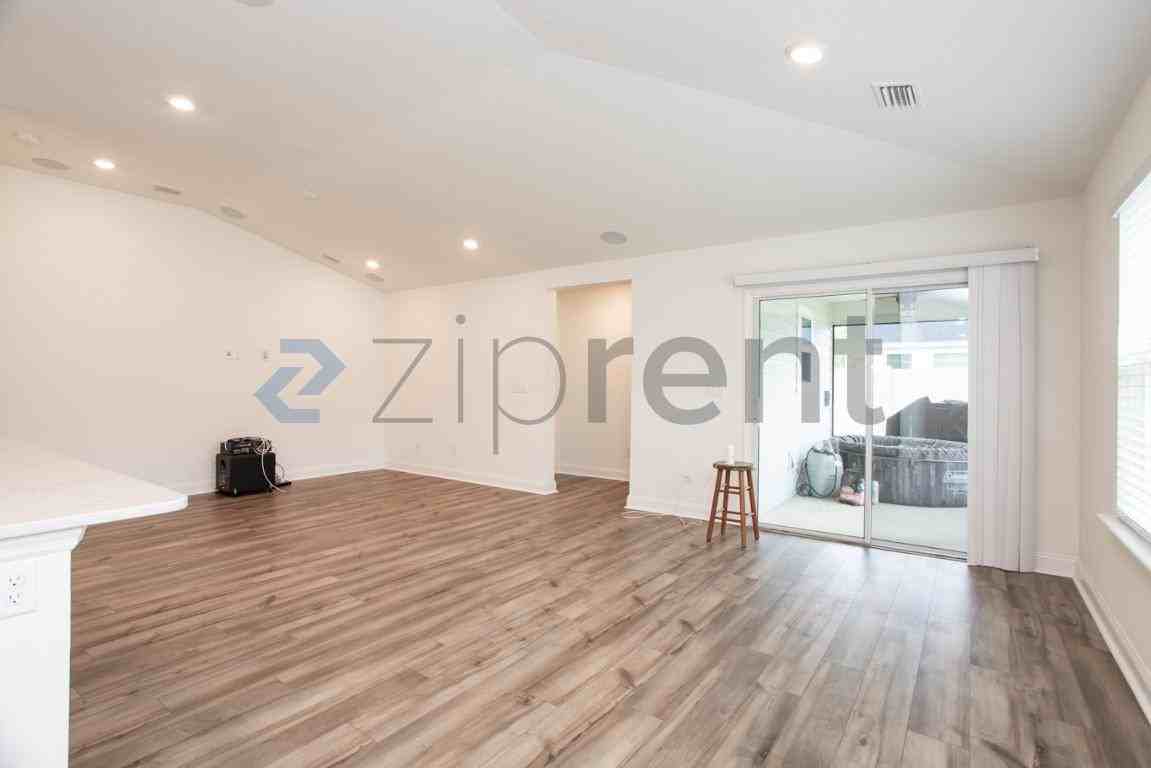 277 Rambling Brook Trl - Photo 4 of 28