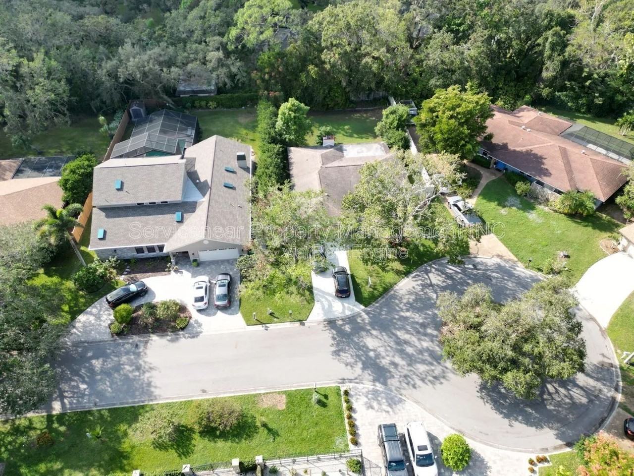 423 Whispering Oaks Ct - Photo 3 of 37