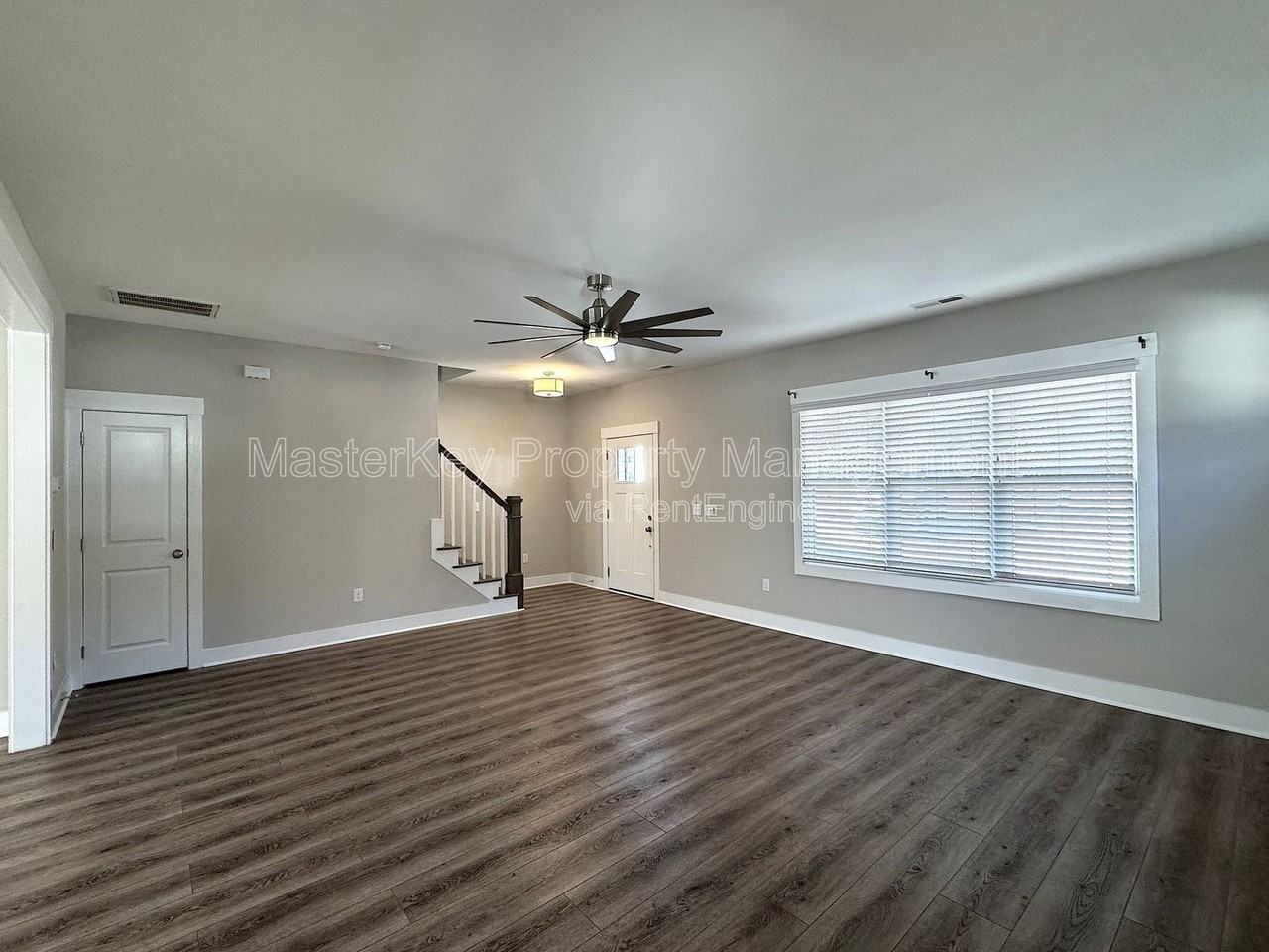 102 N Dunn St - Photo 6 of 24