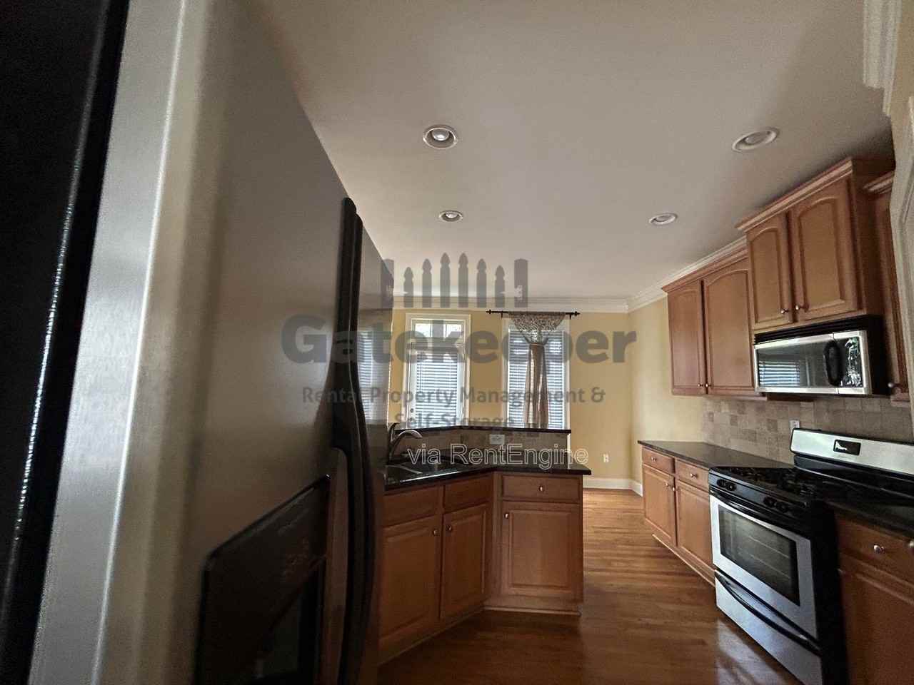 106 Lexington Vlg - Photo 3 of 19