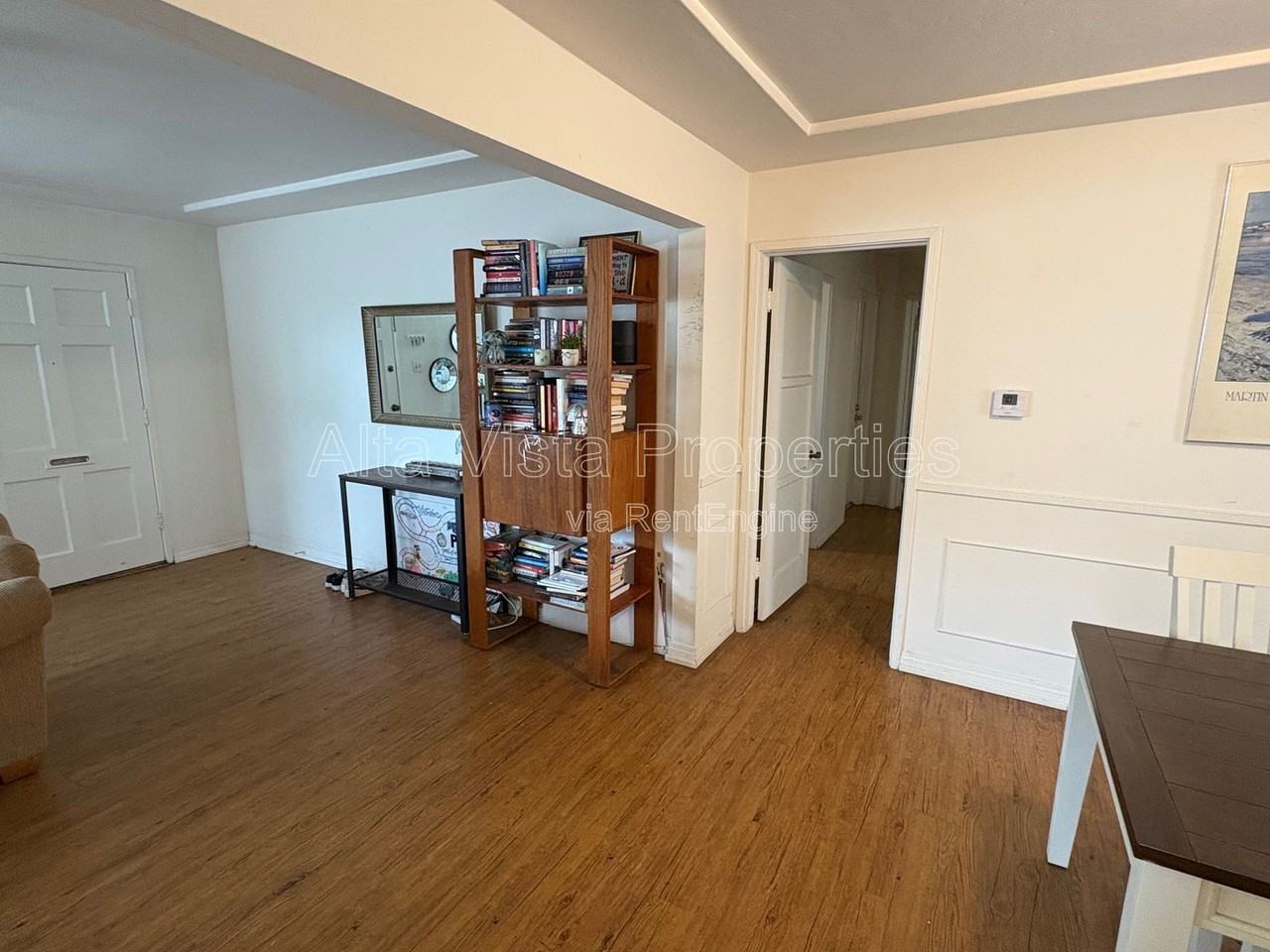 1761 Thomas Ave - Photo 7 of 19