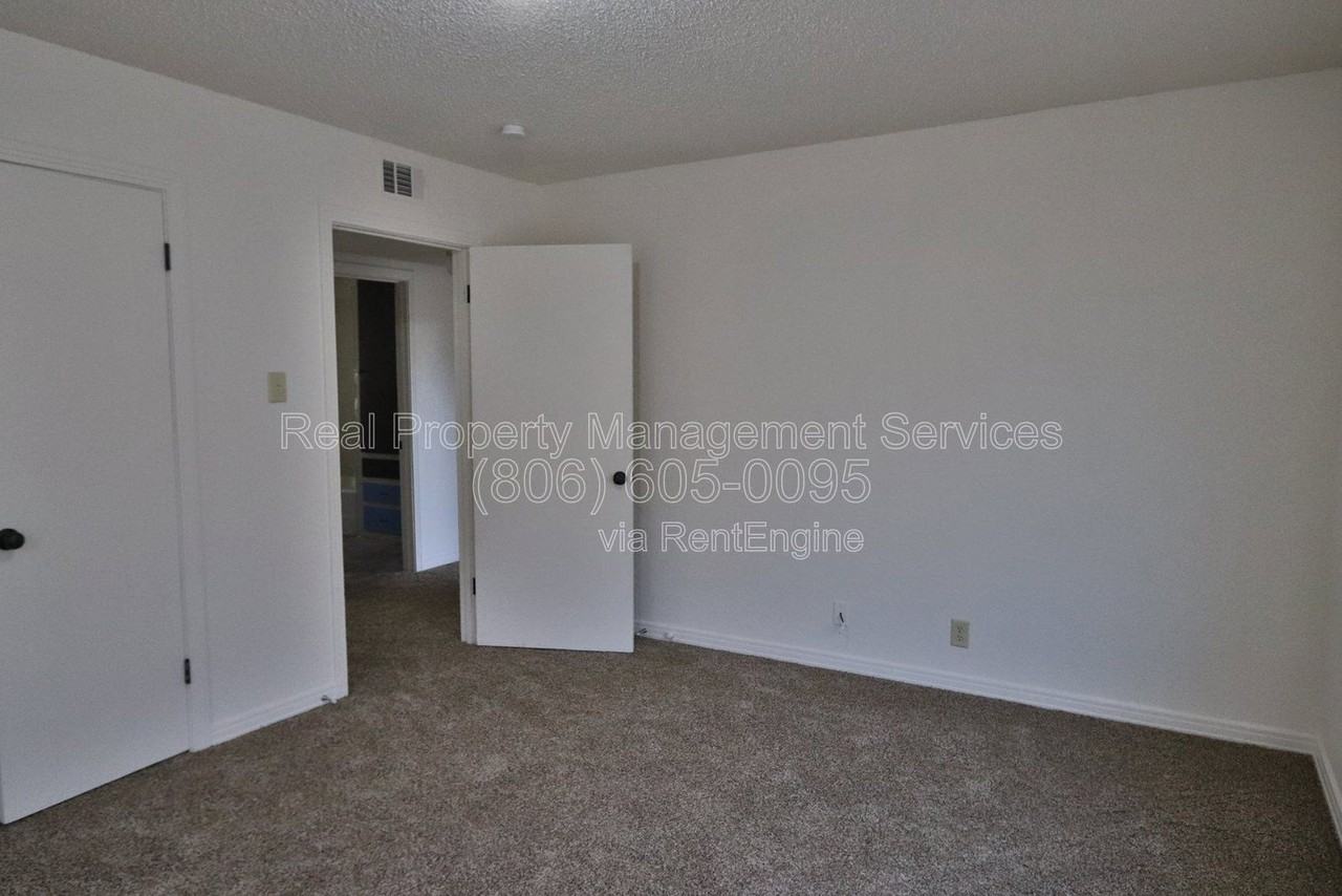 2521 41st St - Photo 5 of 7