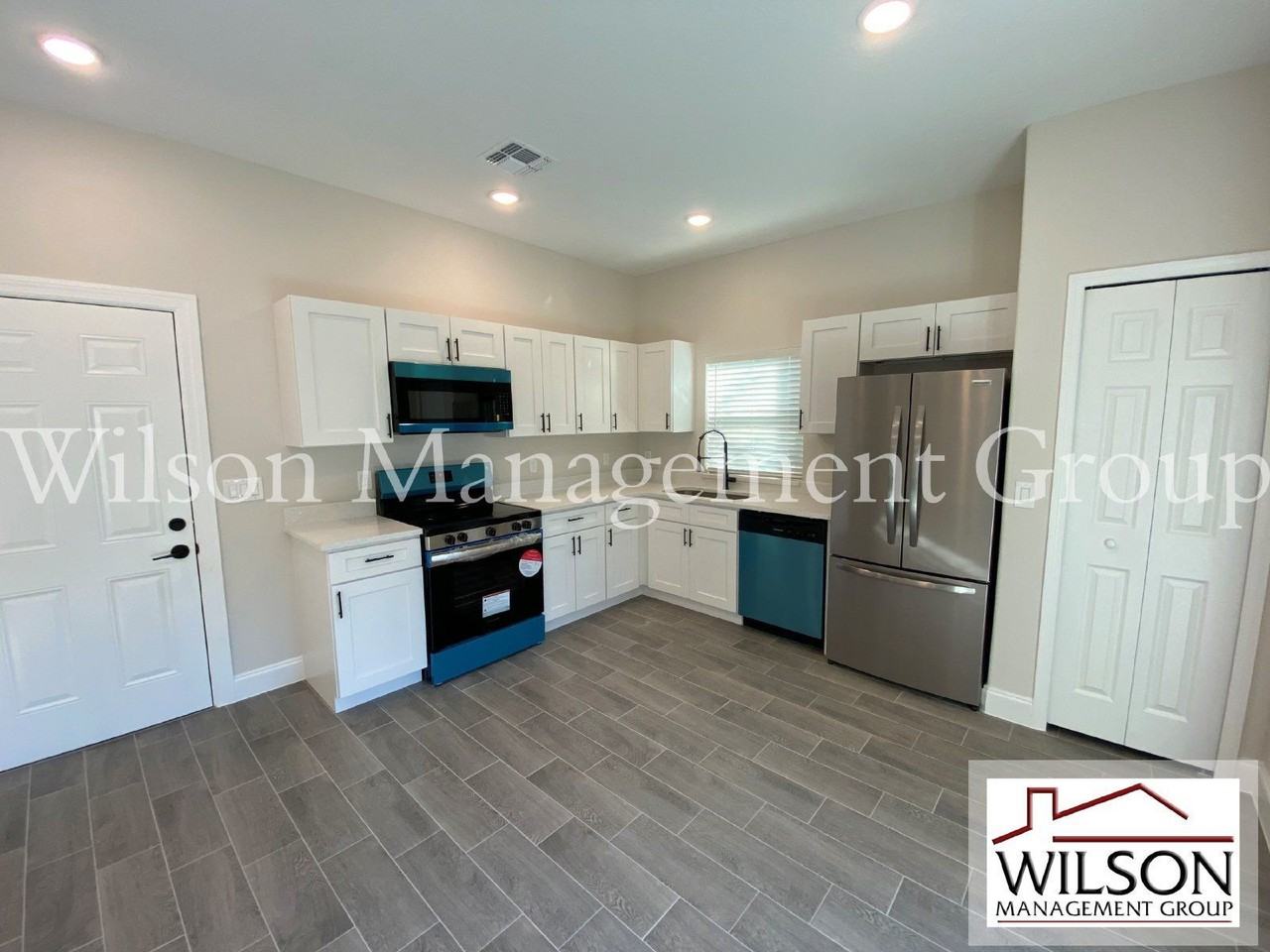 732 S Lee Ave - Photo 7 of 31
