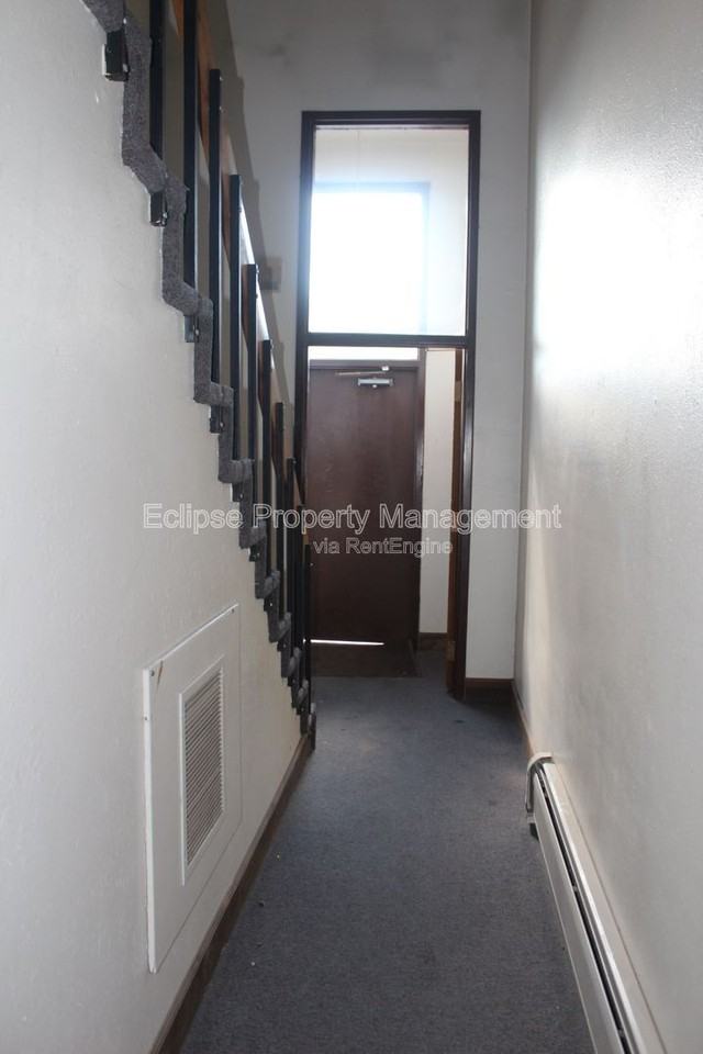 502 Bell Ct #C1 - Photo 3 of 35