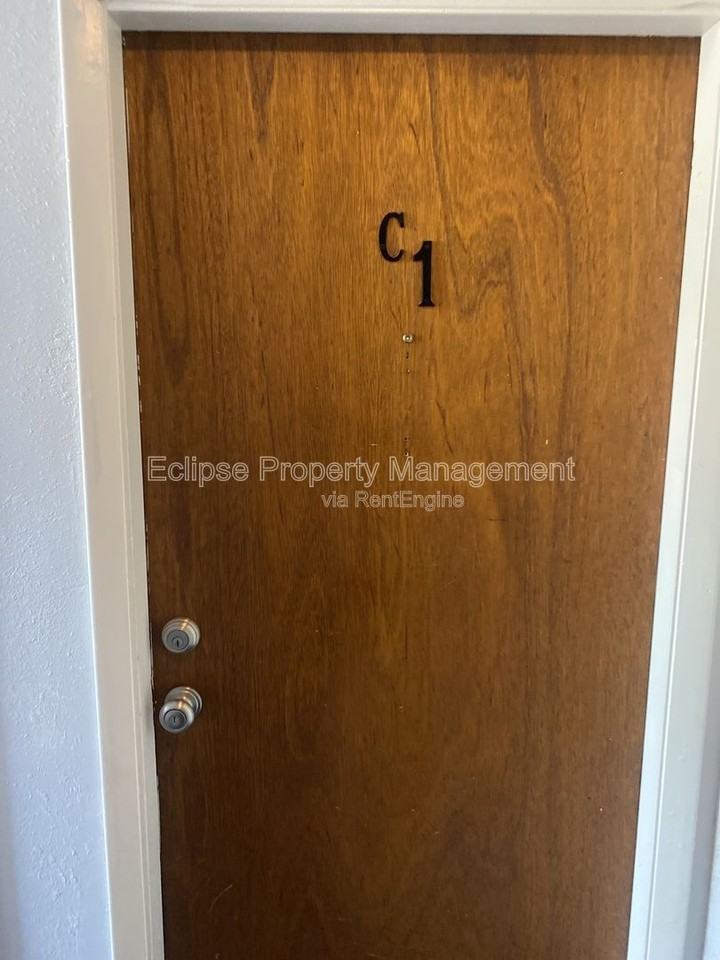 502 Bell Ct #C1 - Photo 5 of 35
