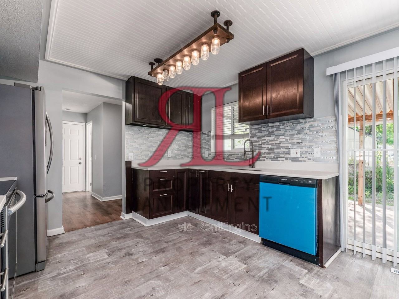 3393 Paxton Ct - Photo 7 of 29