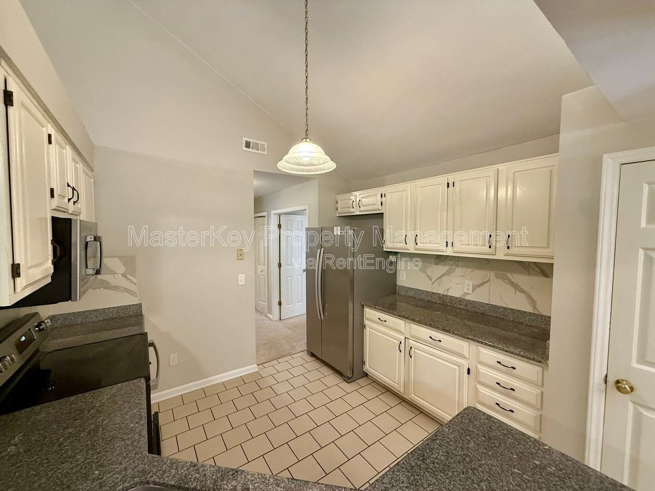 103 Miramar Ct - Photo 5 of 18