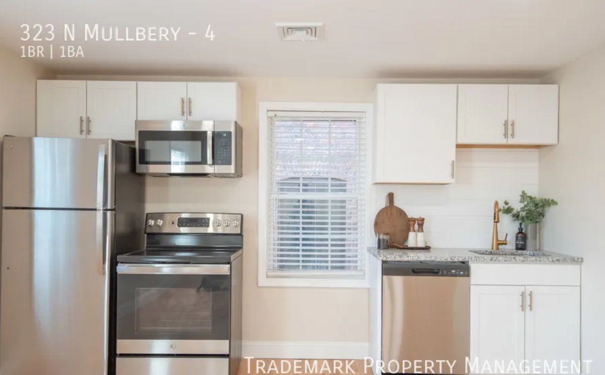 323 N Mulberry St #4 - Photo 2 of 17