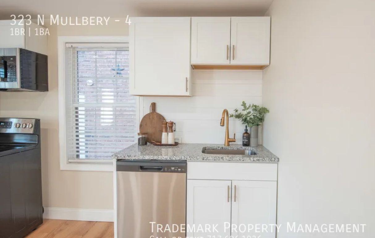 323 N Mulberry St #4 - Photo 6 of 17