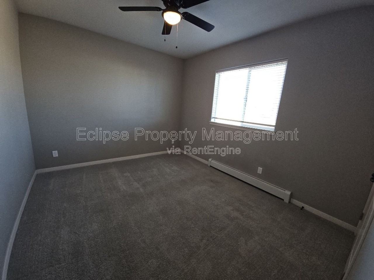 507 Crestone Ave - Photo 5 of 16