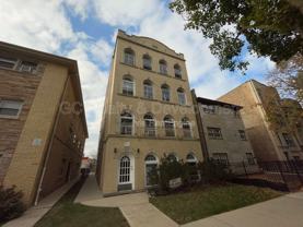 7512 N Claremont Ave #2 - Photo 1 of 1