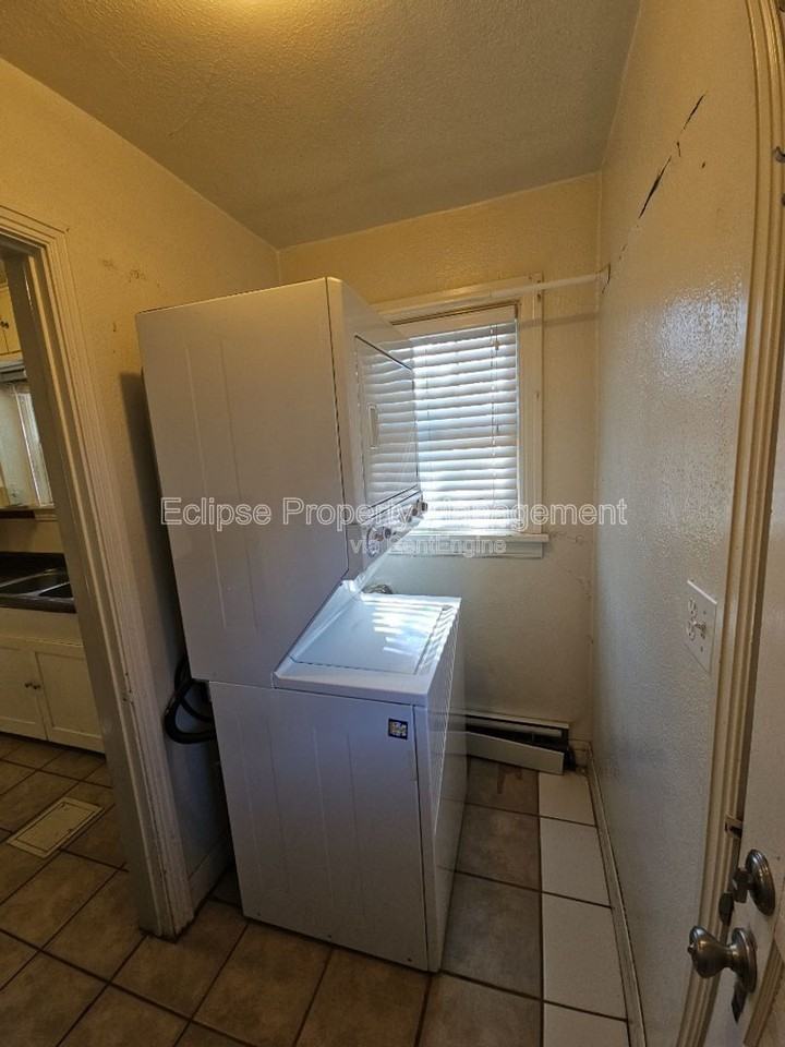 1125 3rd St - Photo 5 of 14