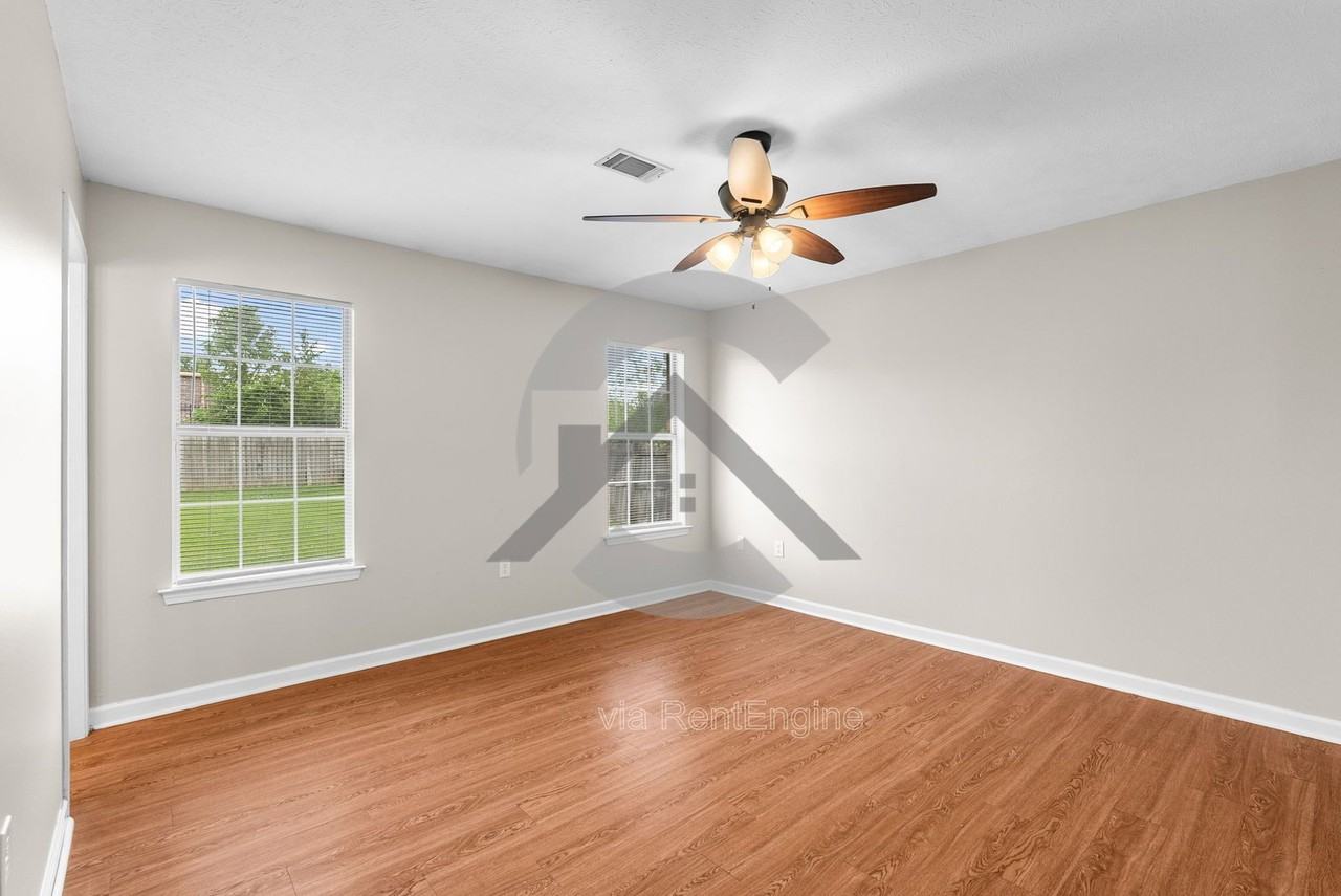 3970 Gabrial Dr - Photo 6 of 13
