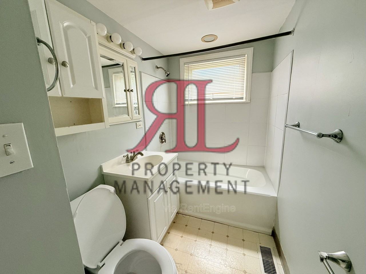 1011 Mohican Ave - Photo 6 of 16