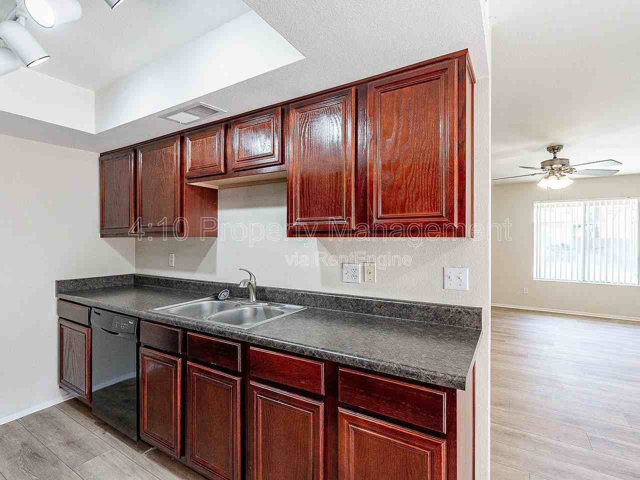 1266 N 85th Pl - Photo 6 of 40