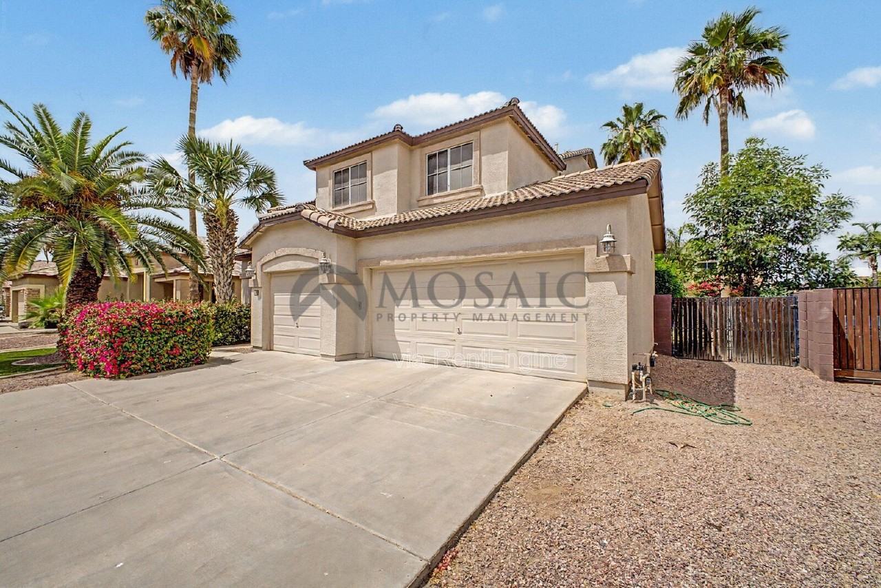 3356 E Mayberry Ave - Photo 3 of 43