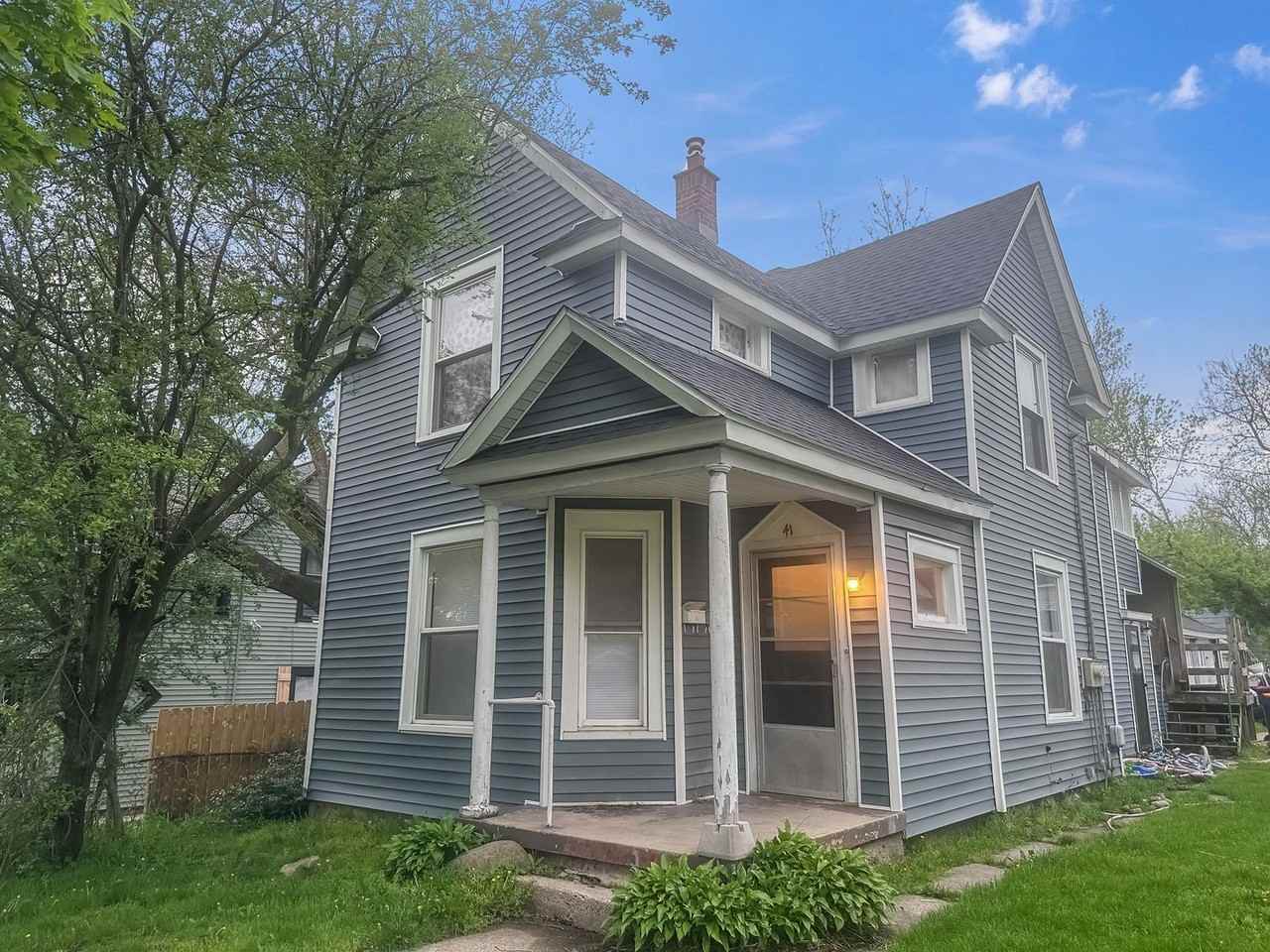 41 Caledonia St Ne #1